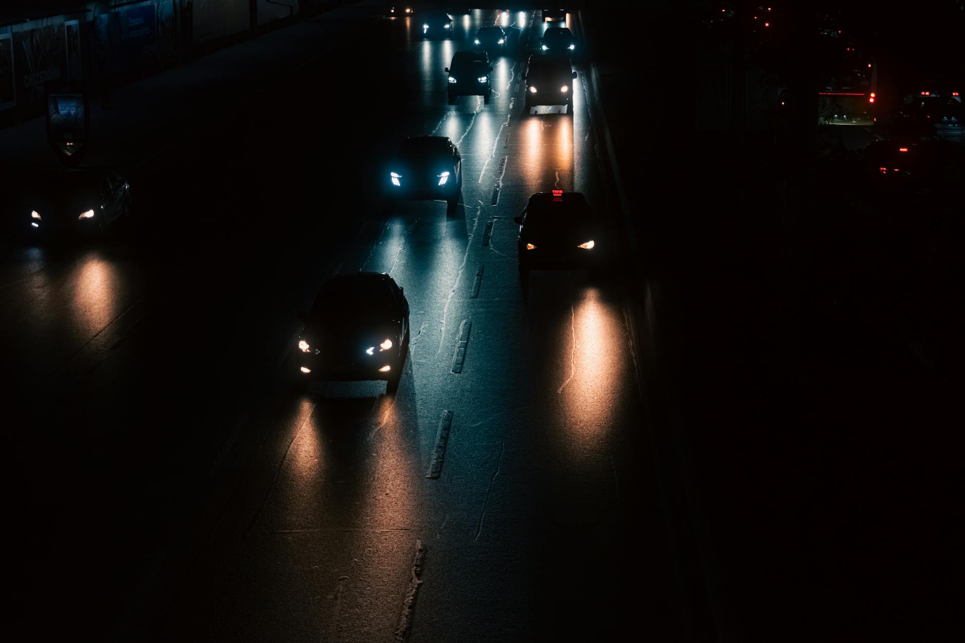 야간 스텔스 차량 단속 기준 및 오토 라이트 감도 설정 매뉴얼 가이드