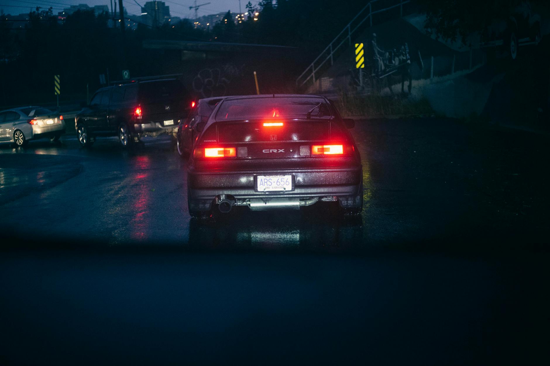 야간 스텔스 차량 단속 기준 및 오토 라이트 감도 설정 매뉴얼 가이드