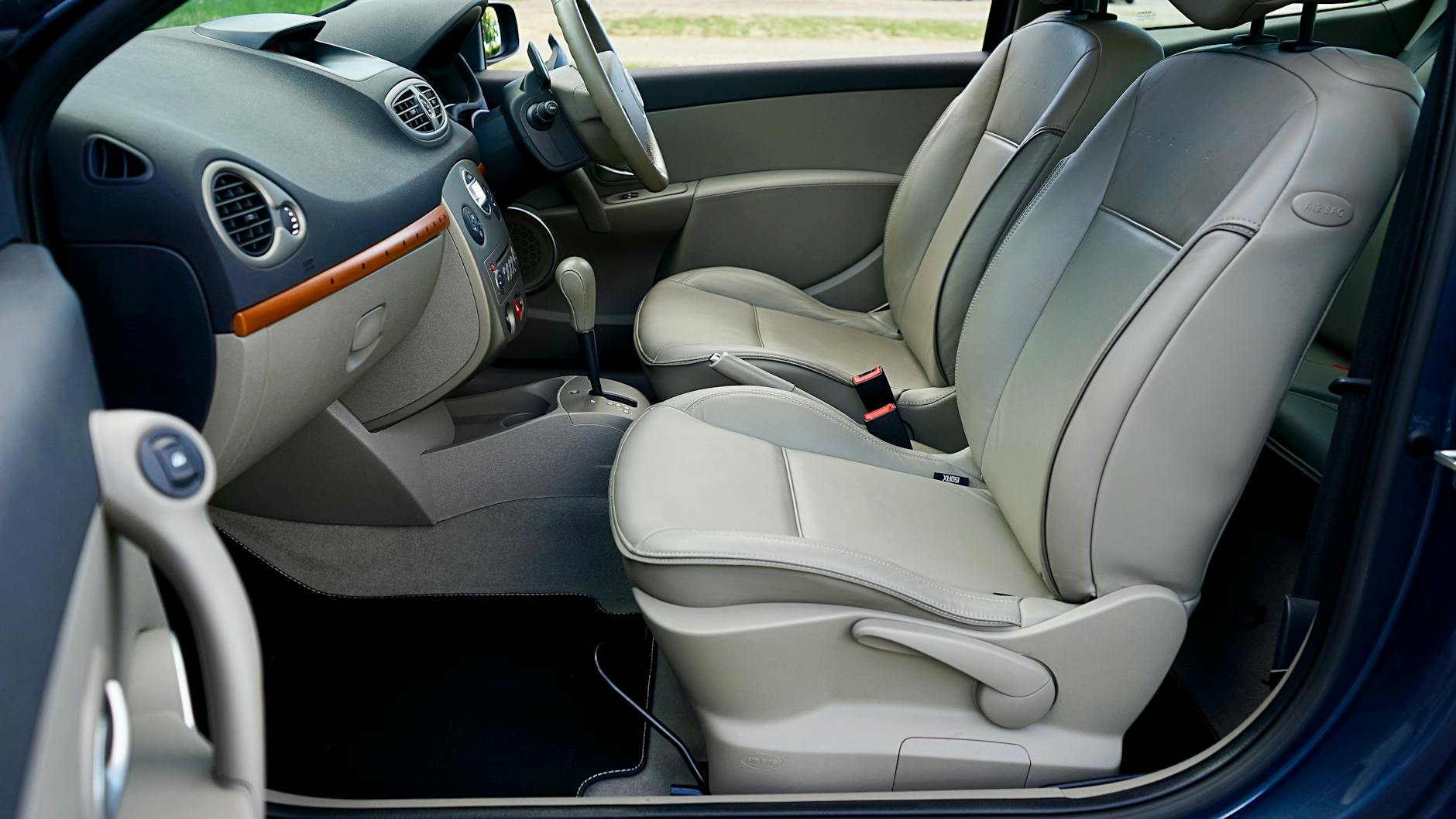 차량용 발매트 세척 법 및 6D 매트 코일 매트 관리 편의성 비교 가이드