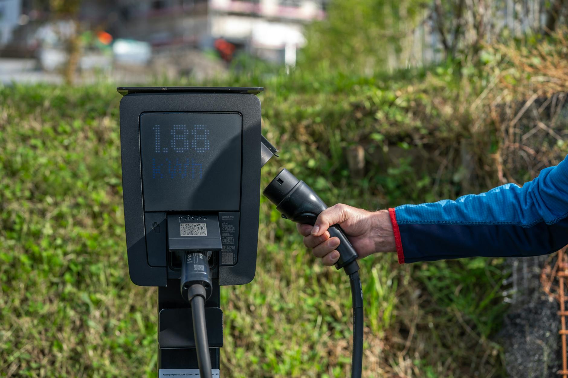하이패스 단말기 무선 vs 유선 비교 및 태양광 충전 오류 해결 매뉴얼