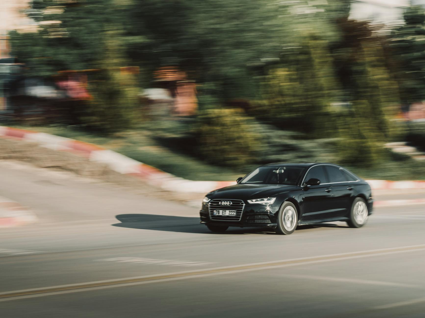 자동차 담보 대출 입고 없이 타던 차 그대로 타며 급전 마련하는 법
